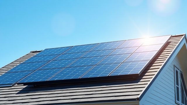 LG Neon R Güçlü ve Verimli Panel Seçimi